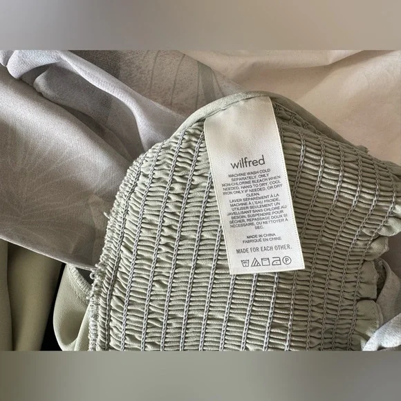 Wilfred Genoa Blouse - size Small - Picture 3 of 3